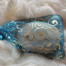Load image into Gallery viewer, Hand made Goat Milk Soap for Dogs and their Owners
